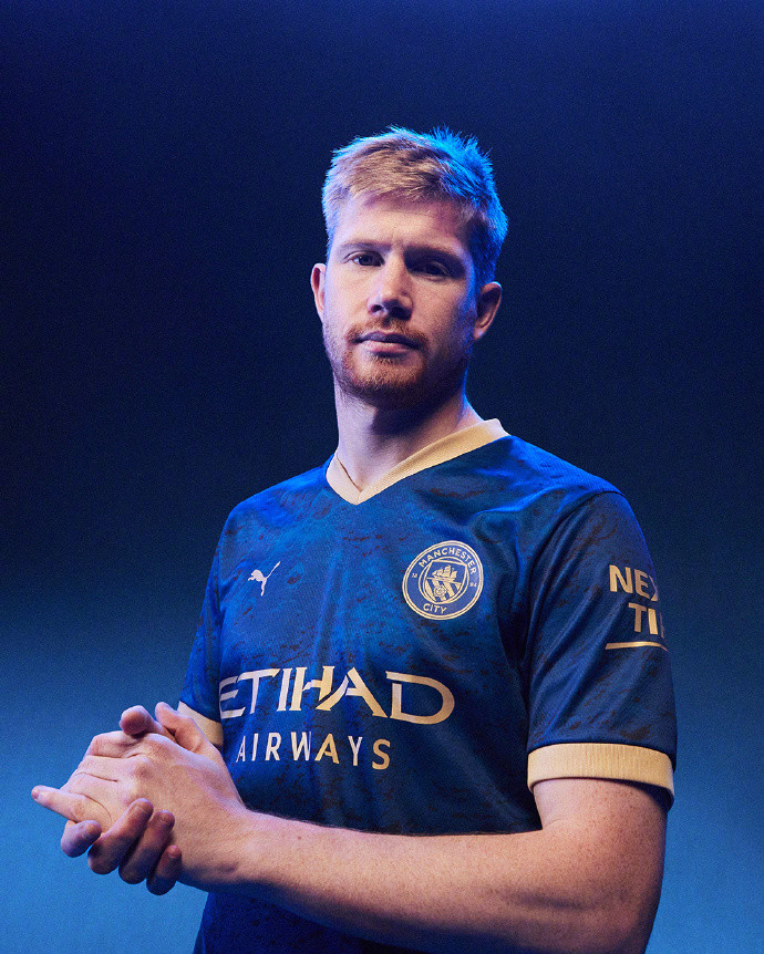 洛杉矶道奇主帅罗伯茨获颁 2025 年度最佳主帅，表彰其在道奇伤病潮下的卓越领导力