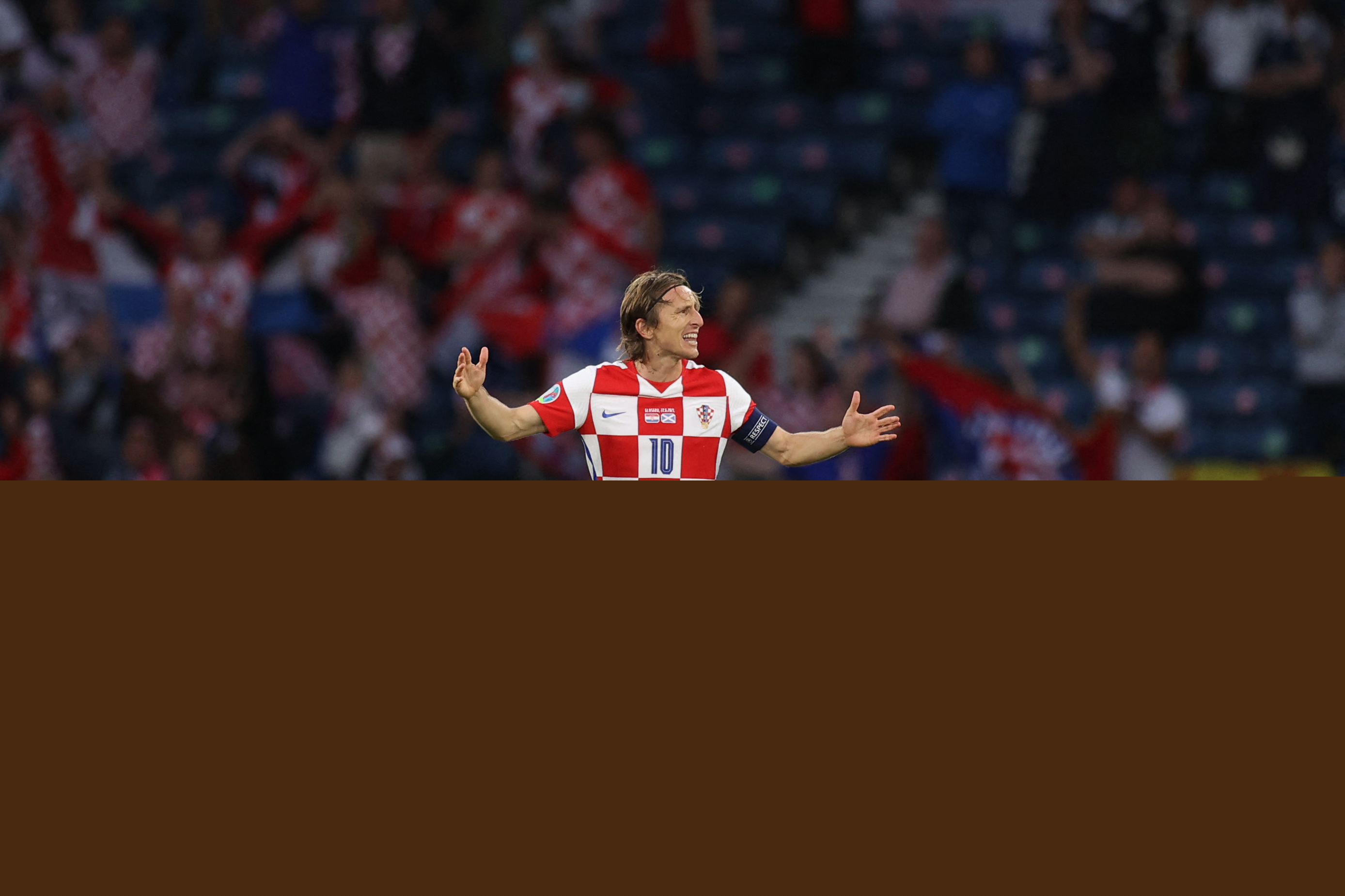 比赛集锦：利雅得胜利4-1赛哈特海湾，C罗献精彩倒钩