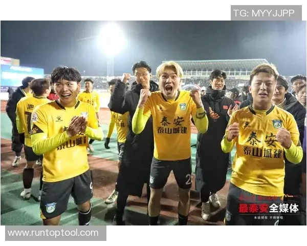 纽约洋基队签下全明星外野手奥斯汀·海斯，填补索托离队后的右打战力